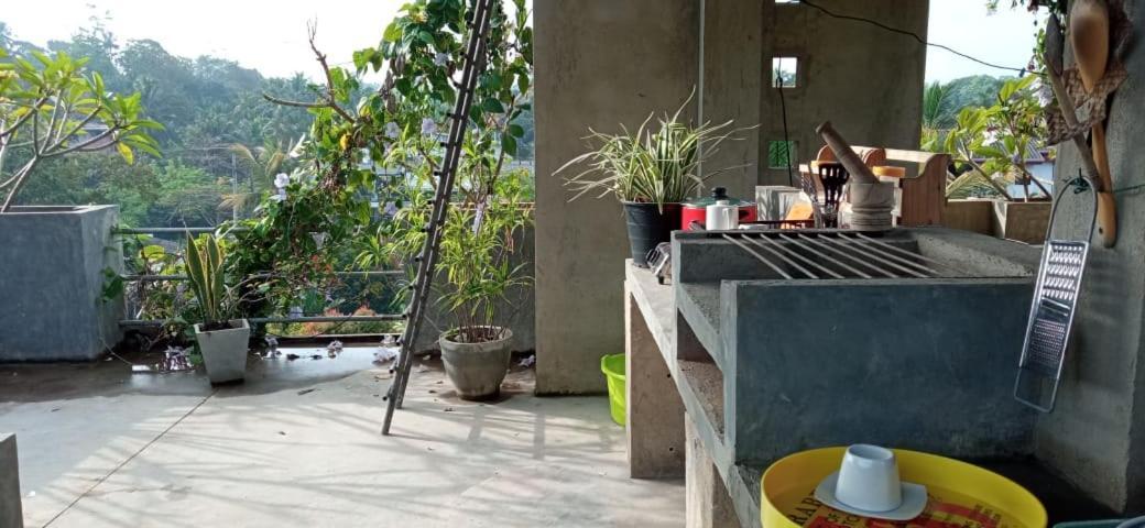 לינה וארוחת בוקר היקדואה Mandara Rest מראה חיצוני תמונה