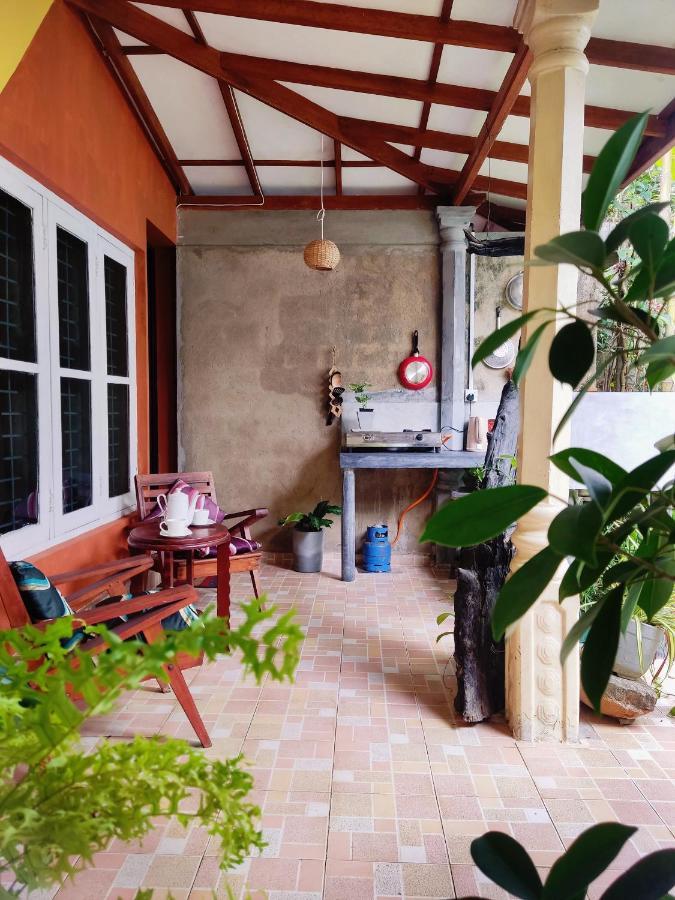 לינה וארוחת בוקר היקדואה Mandara Rest מראה חיצוני תמונה